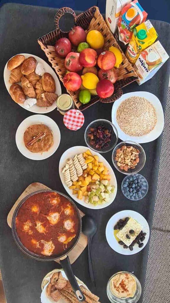 17.CAYAsail_Food_4